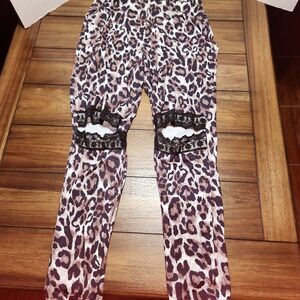 Animal Print Legging W/Open Knees W/Lace Around Opening Lg